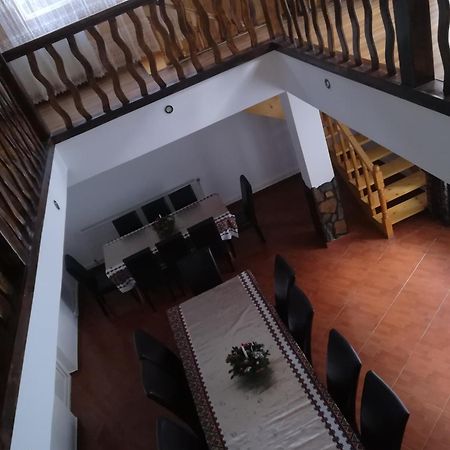 Vila Casa Raul Rucăr Exteriér fotografie