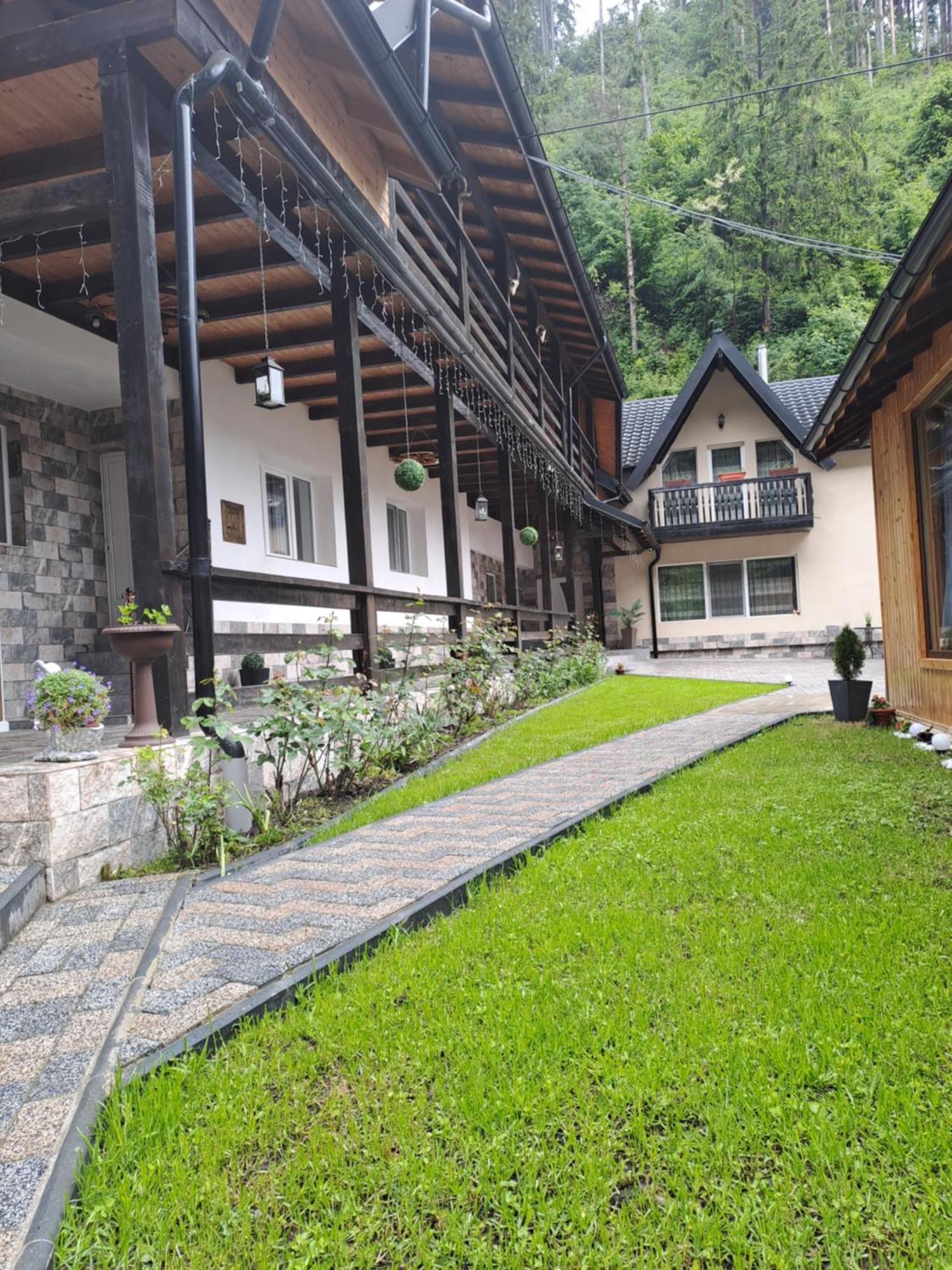 Vila Casa Raul Rucăr Exteriér fotografie